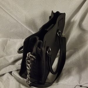 MK- black crossgrain leather